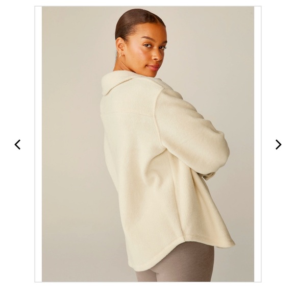 Beyond‎ Yoga Donni Polar Fleece Shirt Jacket cream color medium NWT - Picture 2 of 4